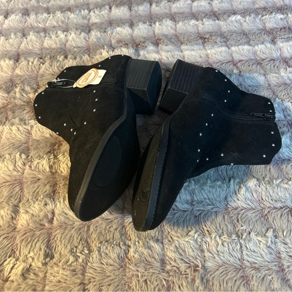 Wonder Nation Black Boots for Girls - Picture 3 of 6